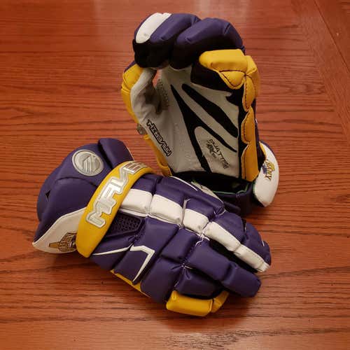 Albany Maverik M4 Lacrosse Gloves 13"
