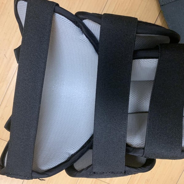 Vaughn VentusSLR pro Knee Pads, Never Used, With Unused Garter Belt