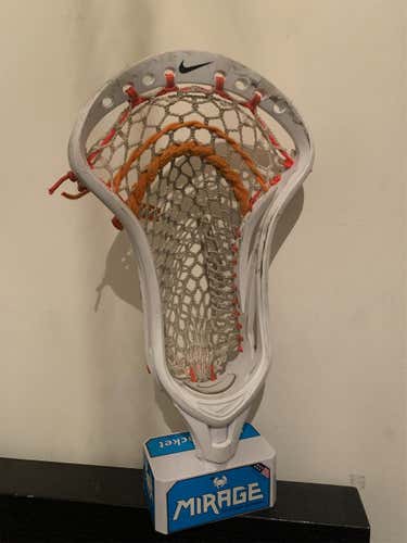 STRUNG NIKE CEO NOT WARPED FOGO OR MIDFIELD READY