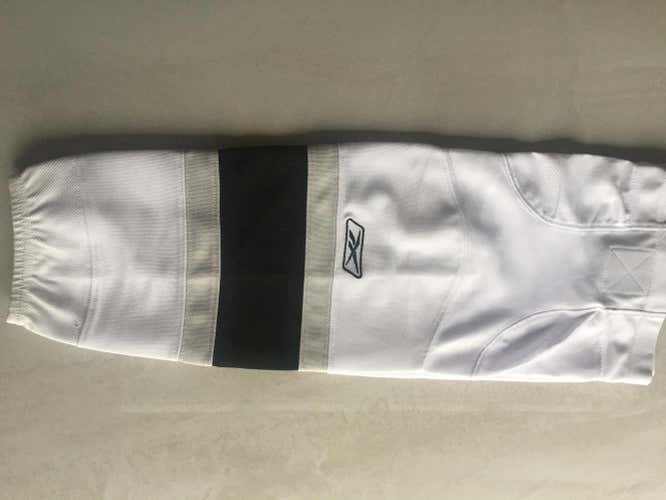 New Reebok Socks SX100 Hockey Socks Size Senior 30”