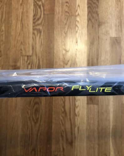 Senior Right Handed Fly Lite Hockey Stick