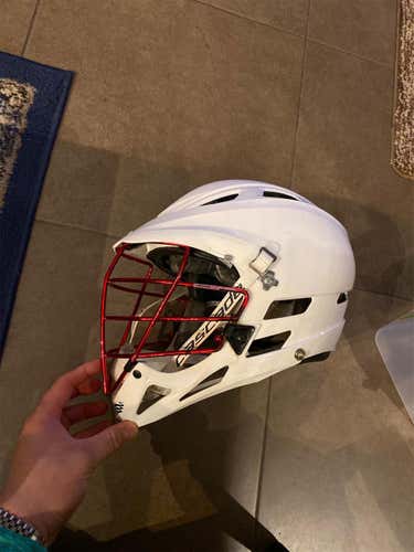 White Adult Player Cascade Pro7 Helmet