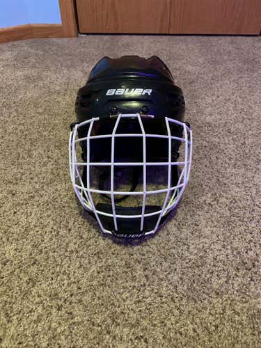 Black Bauer IMS 9.0 Medium Helmet With CCM FM580 Cage With Bauer Chin Cup
