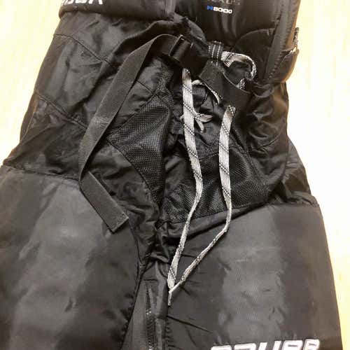 Black Junior Large Bauer Nexus 8000  Hockey Pants