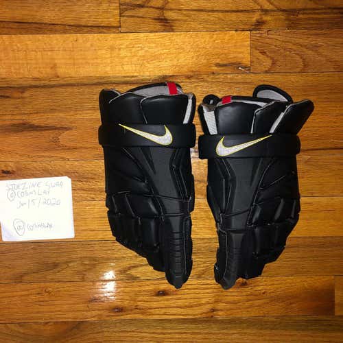 University Of Oregon Nike Vapor Elite Gloves