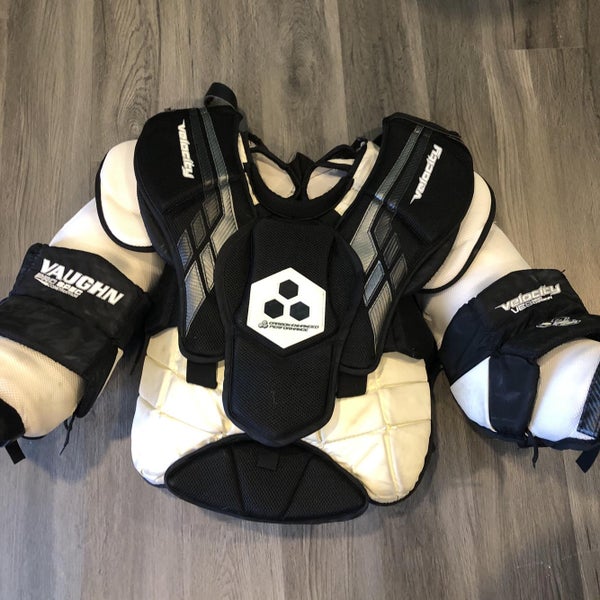 Senior Small Vaughn Velocity VE8 Pro Goalie Chest Protector
