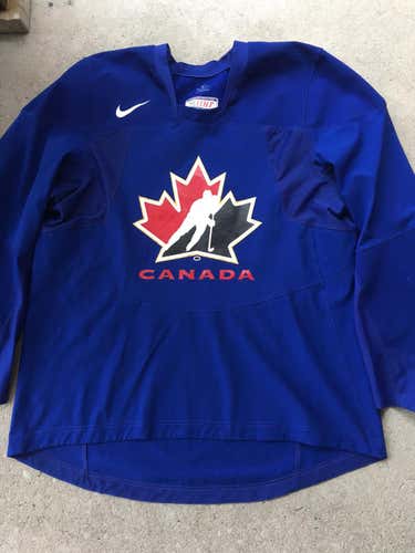 IIHF TEAM CANADA WORLD JUNIORS Nike Swift PRO STOCK HOCKEY PRACTICE JERSEY