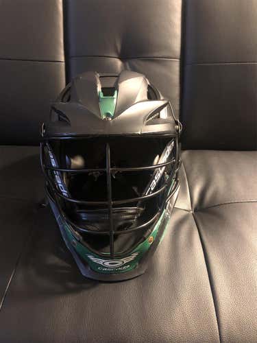 Black Adult Player Cascade S Helmet