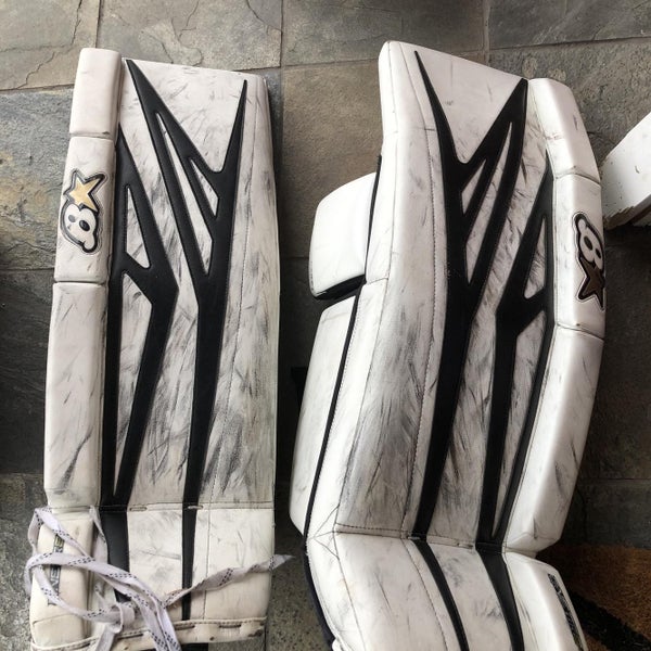 White Intermediate 32" Brian's GNETiK 8.0 Goalie Leg Pads