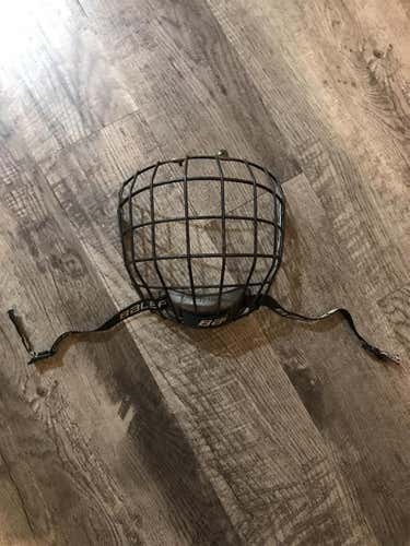 Medium Bauer RBE VIII Cage (Medium, Black)