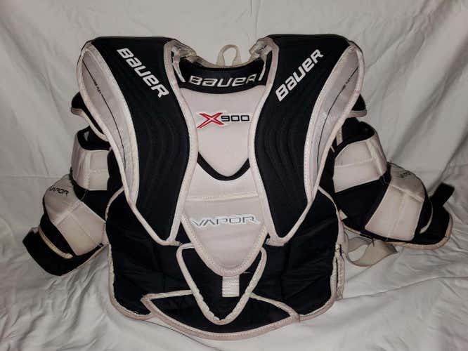 Intermediate Large Bauer Vapor X900 Goalie Chest Protector