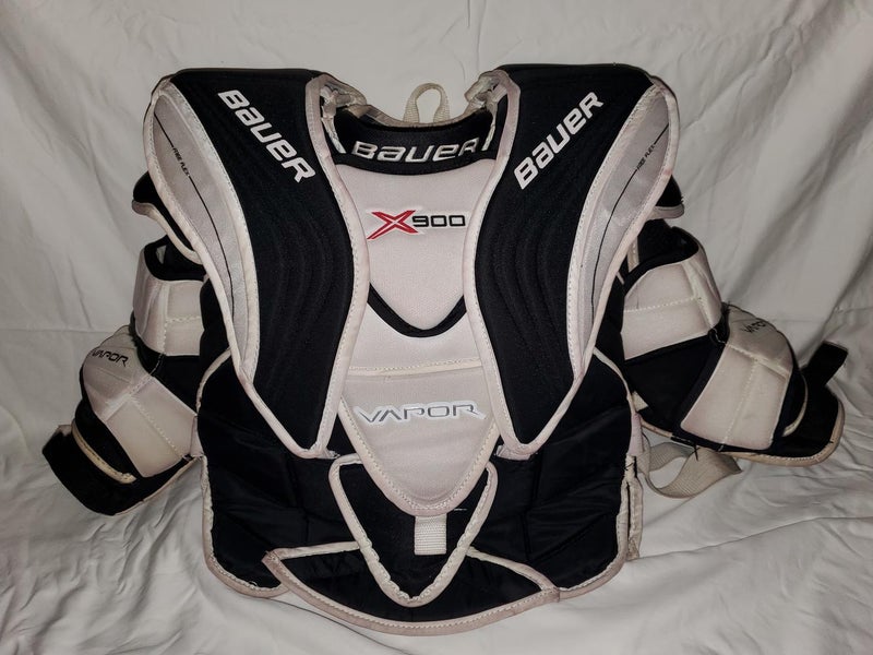 Intermediate Large Bauer Vapor X900 Goalie Chest Protector SidelineSwap