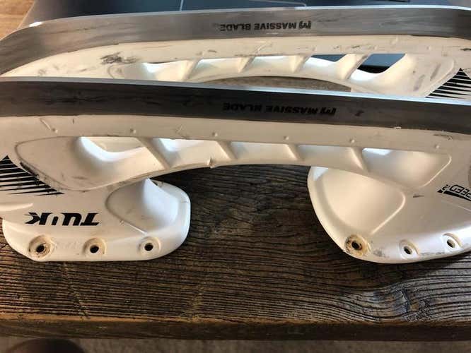 MASSIVE BLADES + Bauer 272 Tuuks - BARELY Used