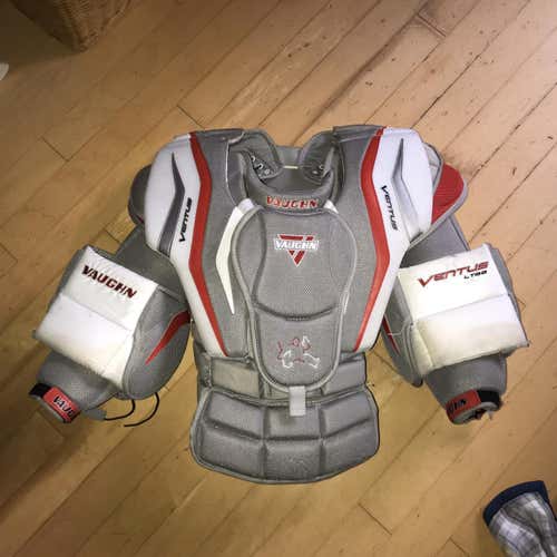Senior Medium Vaughn Ventus LT88  Goalie Chest Protector