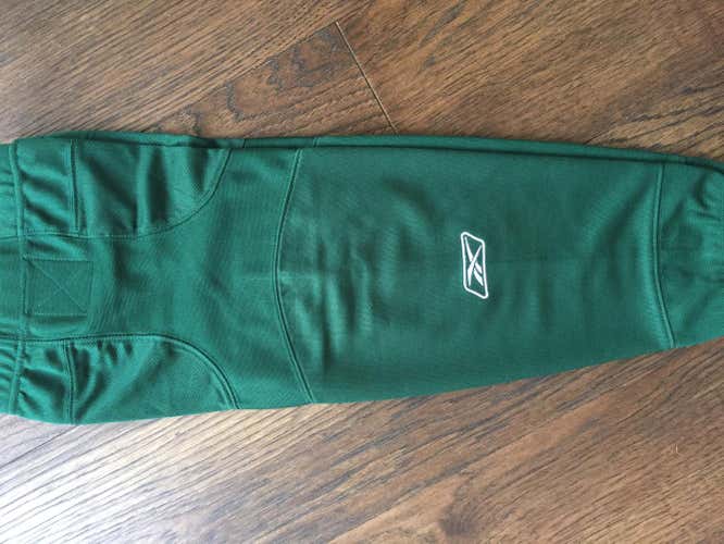 New Reebok Socks Hockey Socks Size Senior 30” H-108