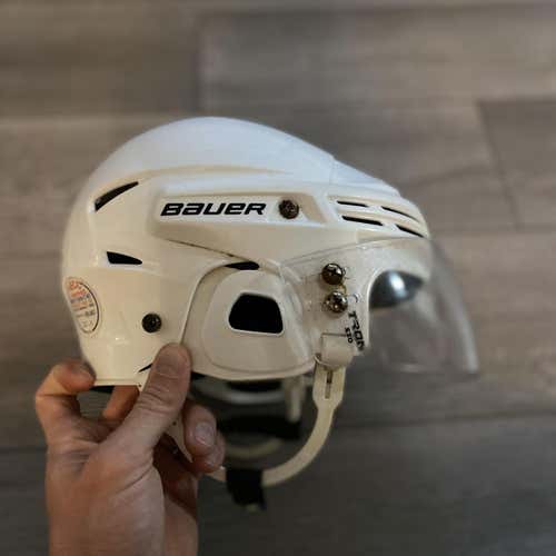 White  Medium Bauer 2100  Helmet