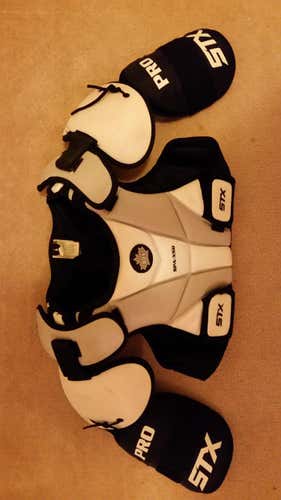 Medium STX SPA-XSB Shoulder Pads