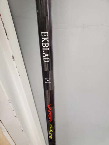 Senior Bauer Right Handed Fly Lite Hockey Stick Mid Pro Stock