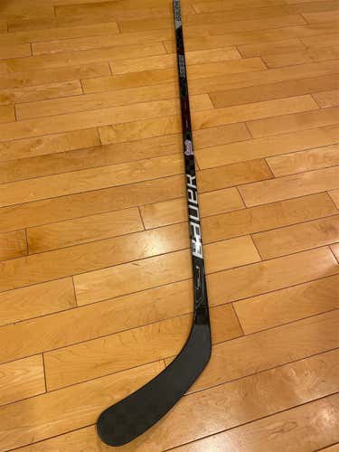 Senior Right Handed Nexus 1N  Pro Stock Hockey Stick