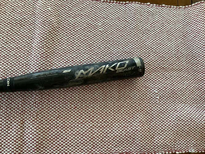 USSSA Certified 2016 Easton Composite Mako Beast Bat (-11) 18 oz 29"