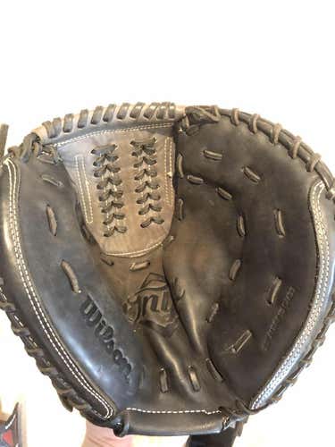 Adult Wilson Right Handed Catcher's Onyx Softball Glove