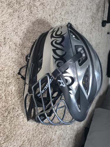 Black Adult Player Cascade R Helmet