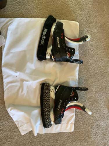 Junior Bauer Vapor X700 D&R (Regular)  Size 2 Hockey Skates