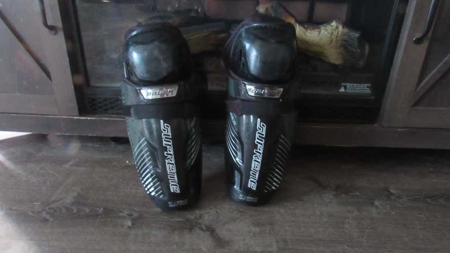 Junior Bauer comp Shin Pads