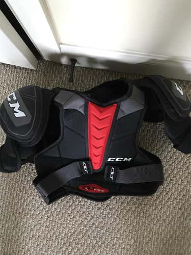 Senior Large CCM QLT Edge  Shoulder Pads