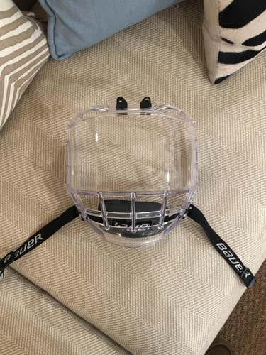 Senior Bauer Concept 3 Full Shield Fish Bowl with Case/tool kit included