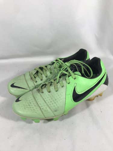Used Nike Senior 7 Cleat Soccer Outdoor Cleats