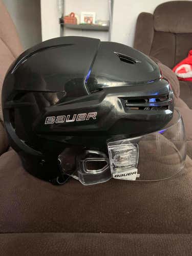 Black Large Bauer Re-Akt Helmet with Bauer Pro Clip Visor