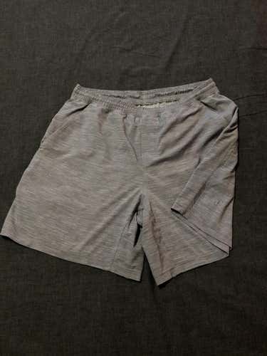 Lululemon Men's Pace Breaker Short 7" Linerless - Heather Gray - Large