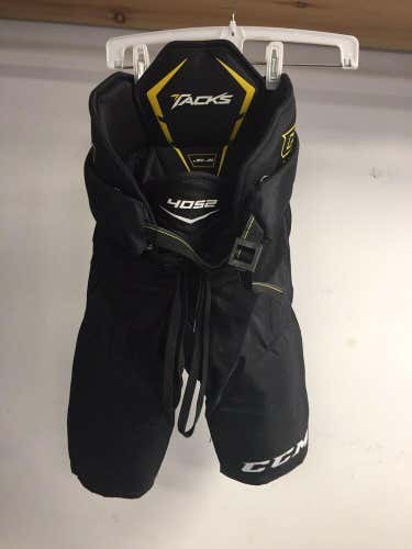 Junior Size Medium CCM 4052 Tacks Ice Hockey Pants
