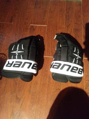 Black Senior Bauer 4 Roll Gloves 14"