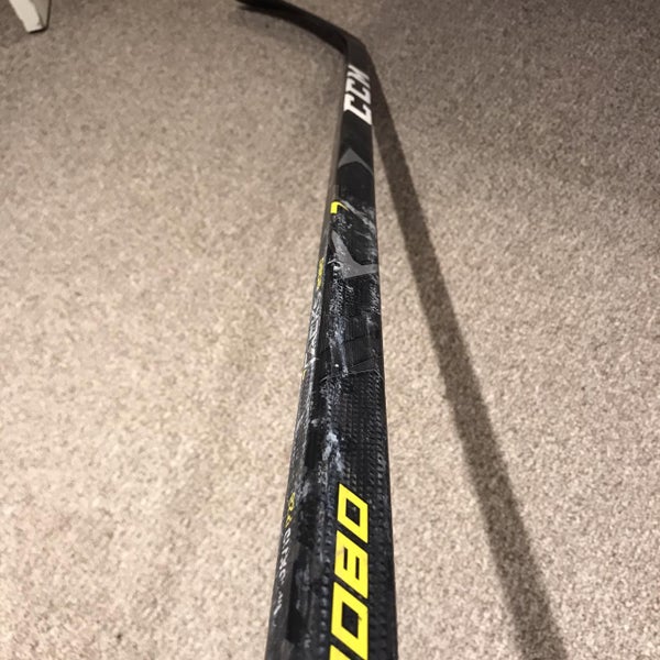CCM Tacks 9080 - RH P28 85 flex (-1")