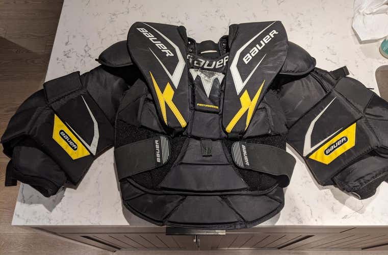 Senior Large Bauer Performance Goalie Chest Protector