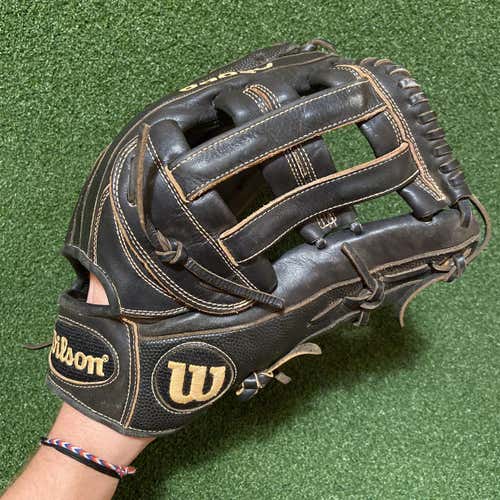 Wilson A2000 Baseball Glove 12.75"