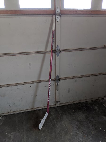 New Senior Warrior Right Handed Alpha QX Pro Hockey Stick Toe Pro Stock, Grip