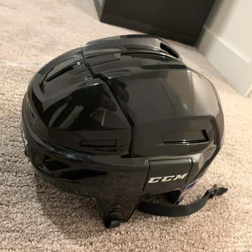 Black  Medium CCM FL90  Helmet