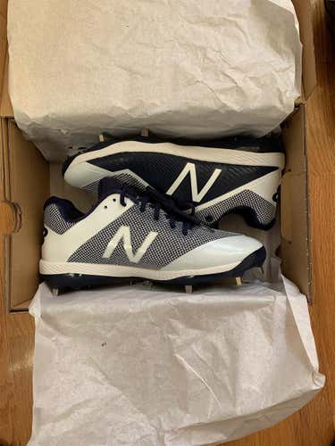 White Men's Metal Cleats Low Cut