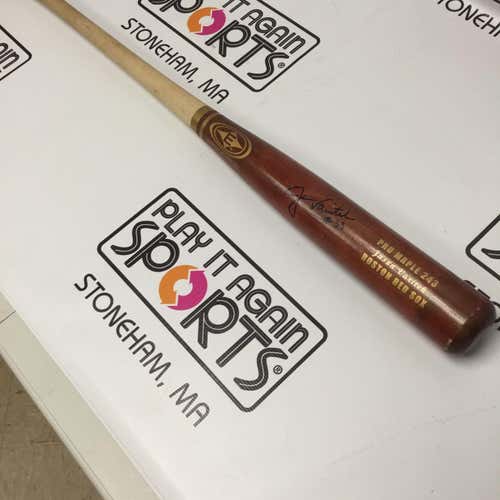 Game Issued Jason Varitek Signed Pro Maple 243 Bat- 330526