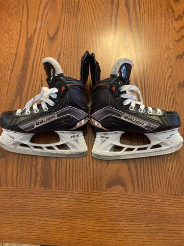 Junior Bauer Vapor X700 Hockey Skates D&R (Regular) Size 1.5