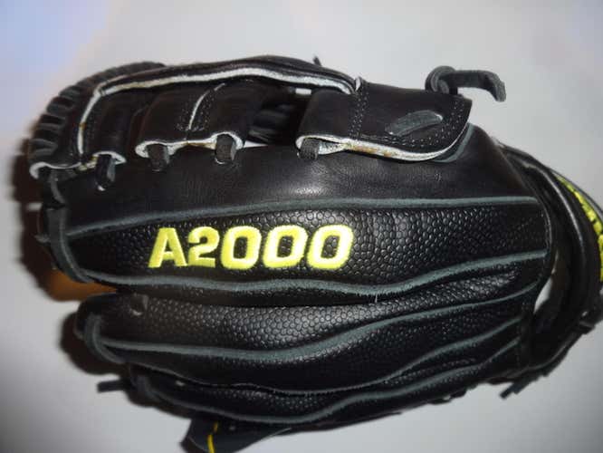 New A2000 Baseball Glove 11.5" G4-BSS PRO-STOCK