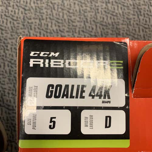 Junior CCM RibCor 44K D&R (Regular)  Size 5 Hockey Goalie Skates