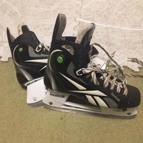 Senior Reebok 6k pump D&R (Regular) Size 9 Hockey Skates