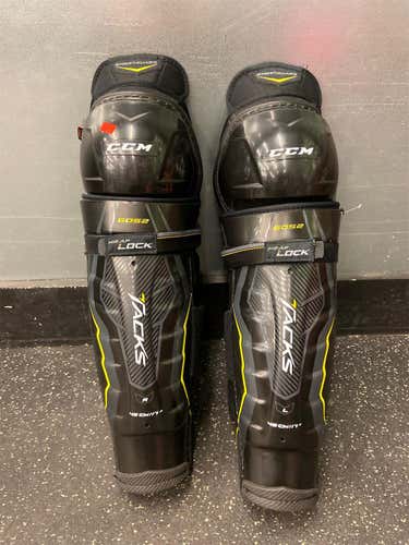 New CCM Tacks 6052 Shin Pads