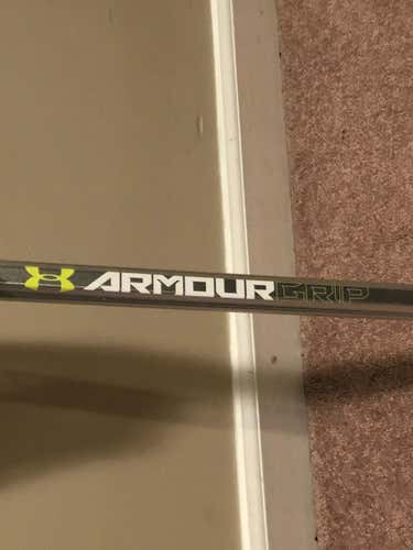 Great Deal -- Brand New Under Armour Armour Grip Shaft 2018 - Attack/Midfield