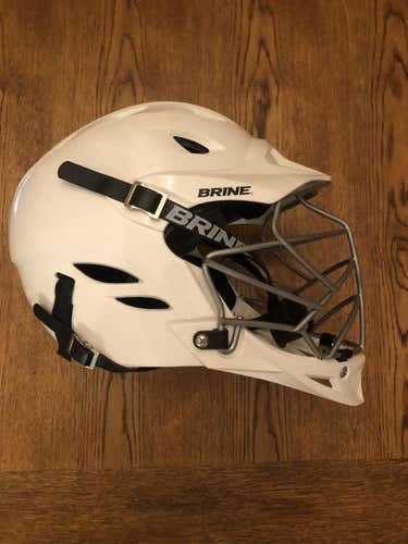 White Adult MediumBrine lacrosse STr Helmet
