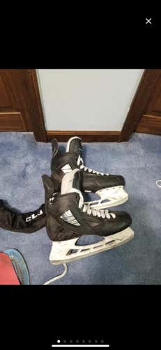 Senior True Pro Custom Hockey Skates D&R (Regular) Pro Stock Size 9.5